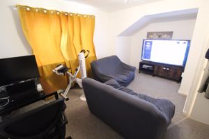 Lounge/Diner- click for photo gallery